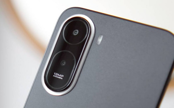 Bộ phận được đưa lên "bàn cân" để cắt giảm trên Redmi A7 Pro chính là hệ thống ống kính phía sau
