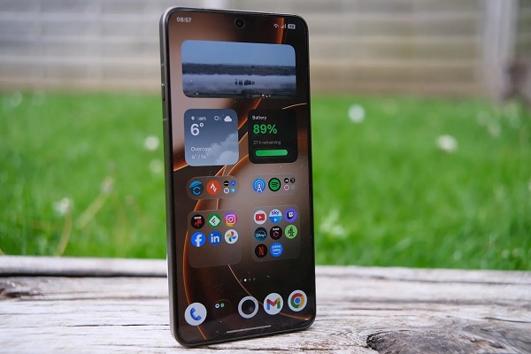OPPO Find X9 Ultra được dự đoán sẽ sử dụng tấm nền AMOLED chất lượng cao