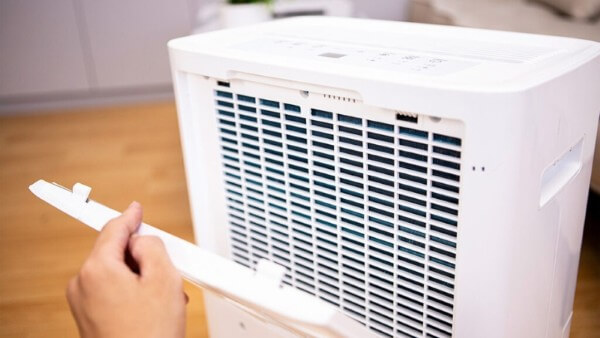 Thiết bị có bình chứa dung tích 7.7 lít