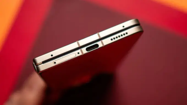 Công nghệ SuperVOOC 80W giúp bạn hồi phục 50% pin chỉ sau 15 phút