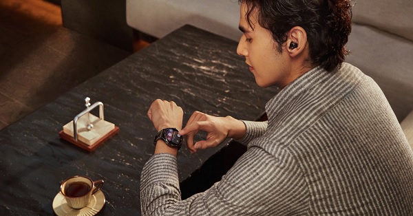 Huawei Watch Buds 2 ra mắt với thiết kế quen thuộc từ thế hệ trước