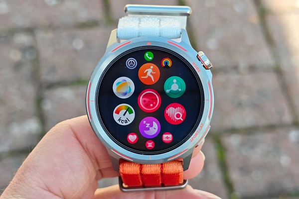 Huawei Watch GT Runner 2 với khả năng theo dõi sức khỏe toàn diện