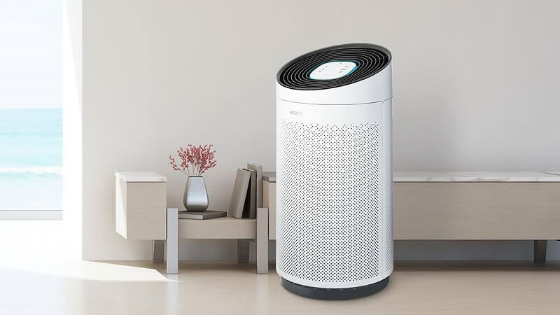 Máy lọc không khí giúp làm sạch bầu không khí trong phòng 