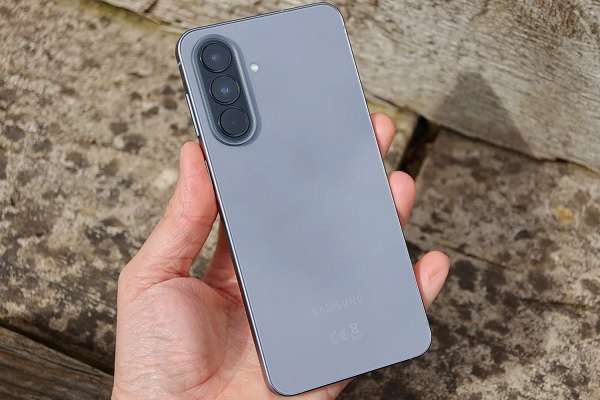 Nâng cấp trên Galaxy A57 5G về thiết kế