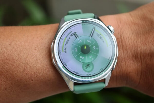 Huawei Watch GT6 nổi bật với thời lượng pin dài hơn