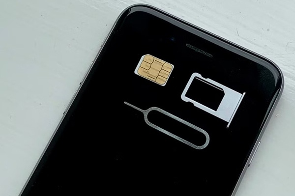 Dấu hiệu cần thay khay SIM