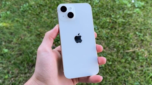 Chọn mua iPhone 13 