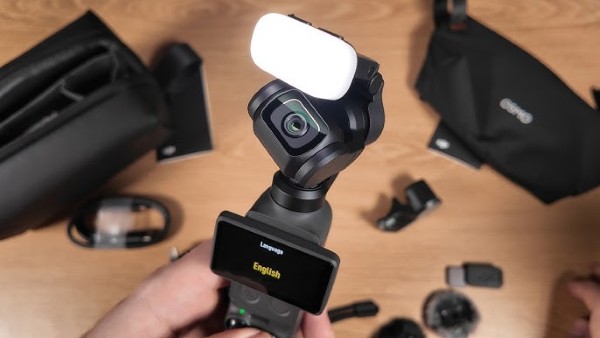 Camera DJI Osmo Pocket 4 Creator Combo được trang bị đầy đủ công cụ