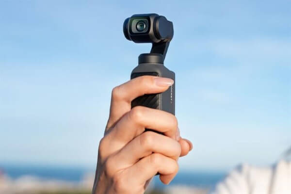 Camera DJI Osmo Pocket 4 Standard được trang bị cảm biến CMOS kích thước 1 inch