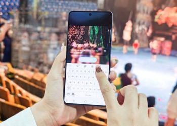 Thổi bùng không gian sắc màu nghệ thuật Xiếc, qua hệ thống camera Nightography trên Galaxy S26 Ultra
