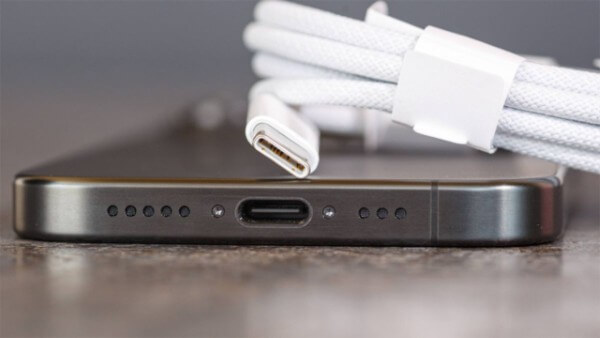 Việc chọn dùng củ sạc Samsung cho iPhone hay không tùy trường hợp