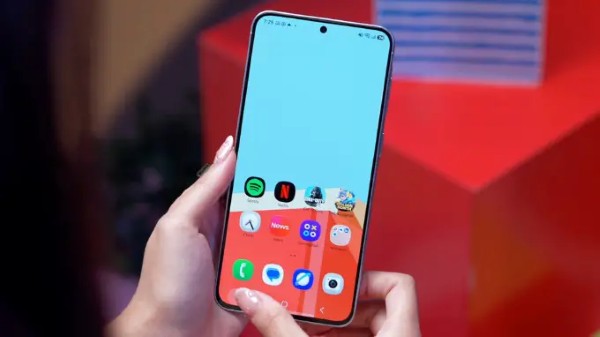 Samsung Galaxy A57 với màn hình nổi bật