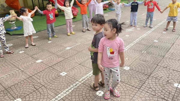 Trò chơi chuột nhử mèo