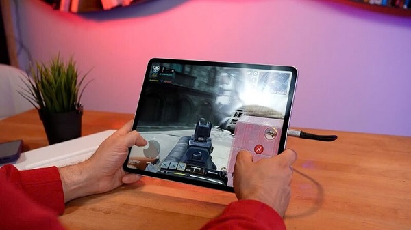 Lựa chọn iPad chơi game kết hợp phần cứng mạnh mẽ và hệ điều hành tối ưu
