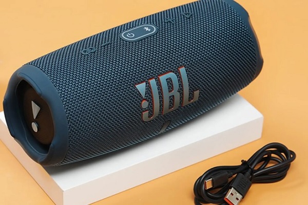 Làm sao biết loa Bluetooth sạc đầy?