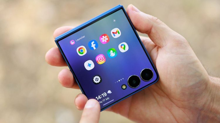 Galaxy Z Flip8 được cho là không có sự thay đổi về camera so với bản tiền nhiệm