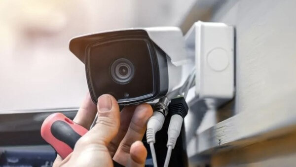 Kiểm tra và khôi phục cài đặt gốc camera