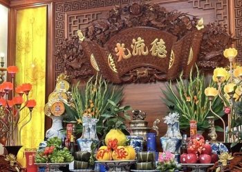 Văn khấn gia tiên chuẩn nhất: Ý nghĩa, cách cúng và bài khấn đầy đủ