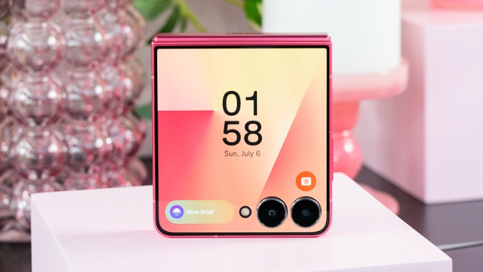 Thông tin về Z Flip8 pink hiện không có trong danh sách các báo cáo rò rỉ