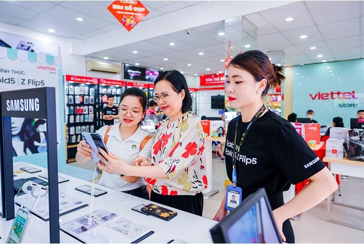 Tại Việt Nam có thể đặt trước Samsung Galaxy Z Fold8 tại các chuỗi cửa hàng uy tín