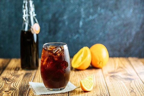 Thành phẩm là một ly cà phê có màu nâu hổ phách đẹp mắt, thơm dịu
