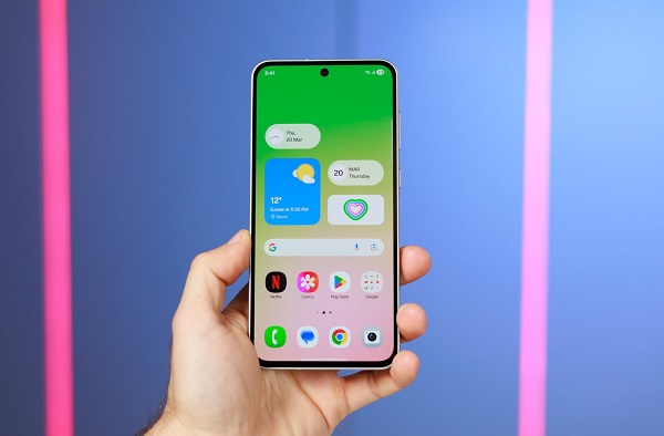 Điểm khác biệt đó là Galaxy A56 5G có độ sáng cực đại chạm ngưỡng 1,900 nits
