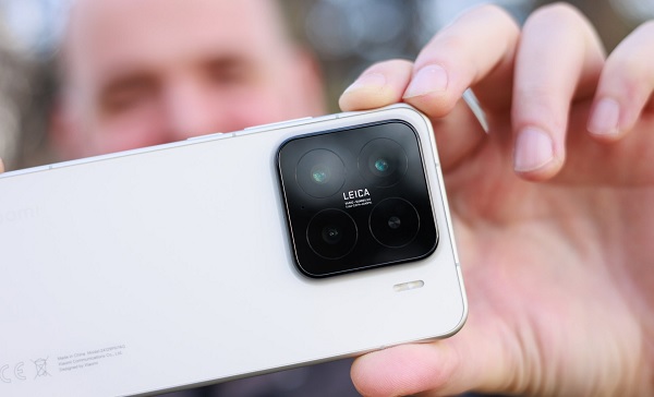 Xiaomi 15 gỡ gạc điểm số nhờ camera góc siêu rộng có độ phân giải lên đến 50MP