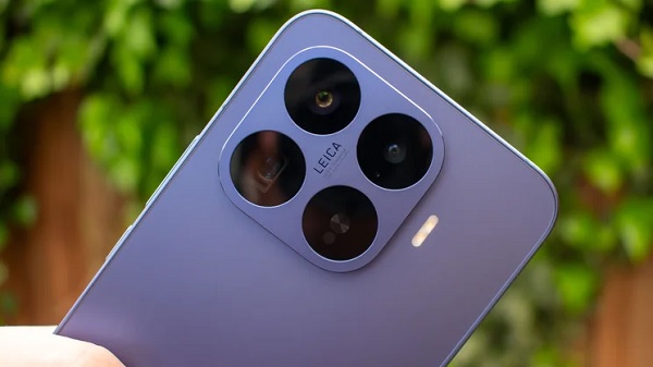 Camera chính có độ phân giải 50MP tích hợp cảm biến thế hệ mới Light Fusion 950