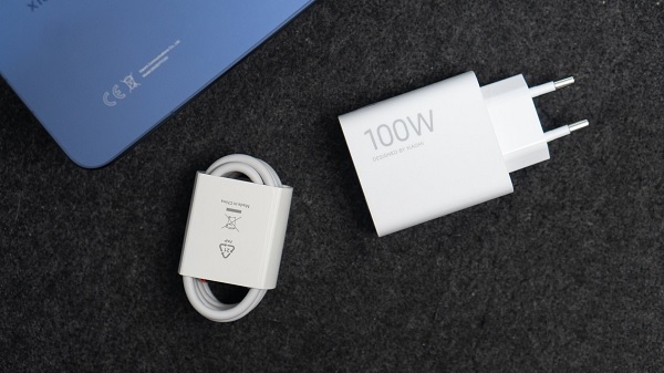 Dung lượng pin chạm ngưỡng 7.000 mAh, một con số vượt trội hoàn toàn so với thế hệ cũ