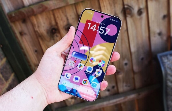Xiaomi 17T sở hữu màn hình có độ sáng vượt trội so với đối thủ
