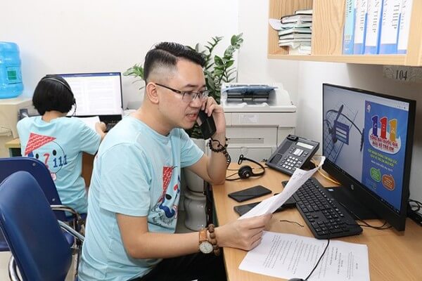 Tổng đài hỗ trợ và can thiệp trong những tình huống nghiêm trọng