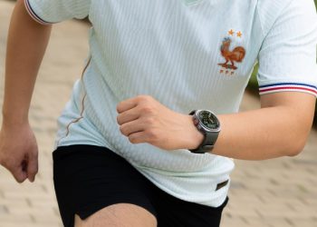 Lý do vì sao Galaxy Watch Ultra2 trở thành người bạn đồng hành cùng 'lên rừng xuống biển' nhờ những nâng cấp vượt trội cùng các tính năng chuyên nghiệp