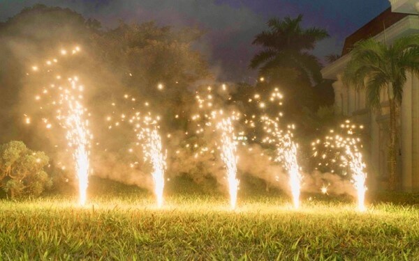 Lưu ý không sử dụng pháo hoa trong điều kiện thời tiết xấu
