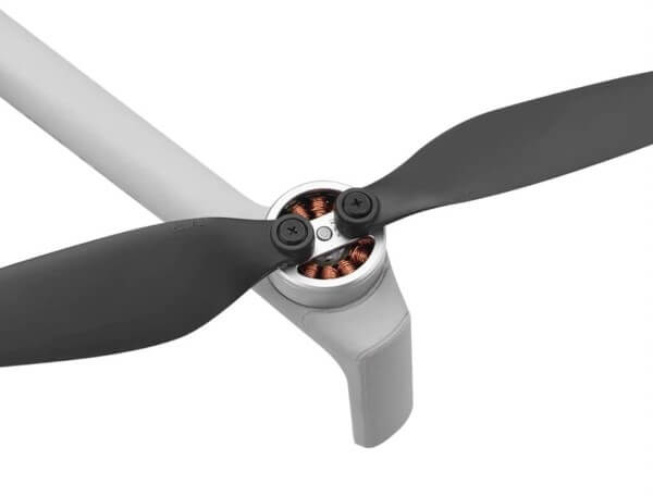 Tiến hành kiểm tra hoạt động flycam sau khi lắp cánh
