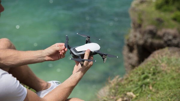 Những lý do khiến Flycam bị rơi