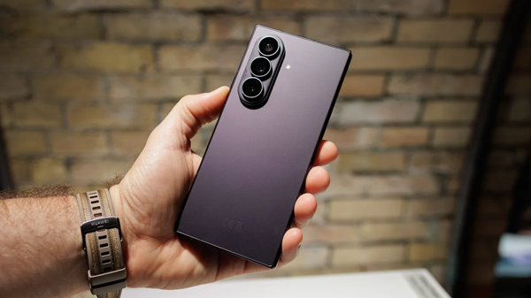 Có nên mua Galaxy Z Fold8 Ultra?