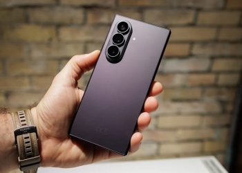 Có nên mua Galaxy Z Fold8 Ultra ngay khi lên kệ?