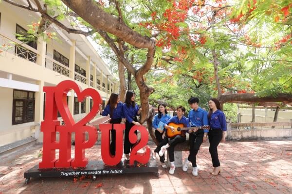 Mặt bằng điểm chuẩn của HPU2 năm 2025 tăng nhẹ so với 2024