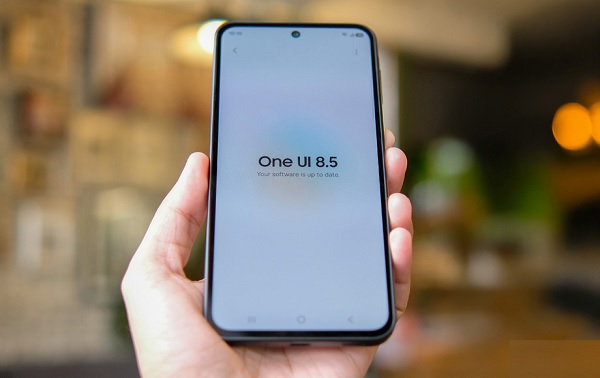 Điểm nhấn quan trọng nhất là sự xuất hiện của Galaxy AI và cam kết cập nhật hệ điều hành 6 năm