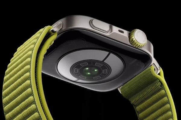 Huawei Watch Fit 4 Pro có khả năng theo dõi sức khỏe 24/7