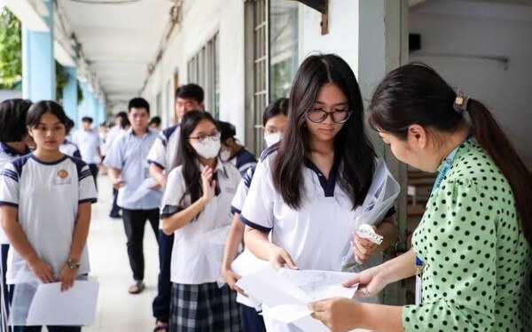 Nhóm ngành sư phạm giữ vị trí dẫn đầu về điểm chuẩn tuyển sinh 2025