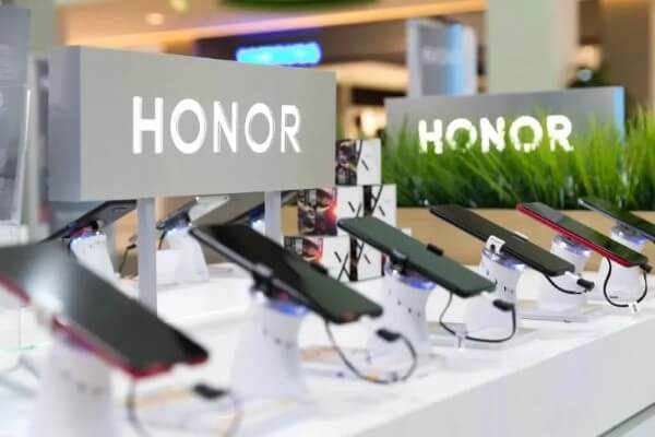 Honor là doanh nghiệp độc lập nên không chịu ảnh hưởng từ lệnh hạn chế thương mại