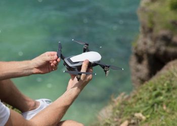Hướng dẫn cách sử dụng và điều khiển Flycam cho người mới từ A-Z