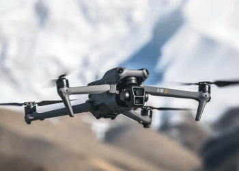 Flycam là gì? Cấu tạo, nguyên lý và ứng dụng flycam chi tiết