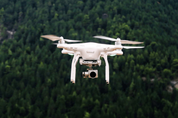 Sử dụng flycam để quay video từ trên cao