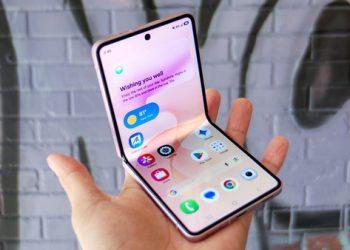 Galaxy Z Flip 8 có chống nước không? Giải đáp chuẩn IP48 mới nhất
