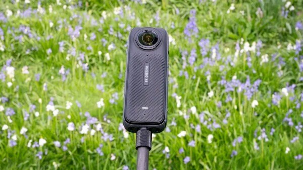 Insta360 X4 có khả năng chống nước ở độ sâu lên tới 10m