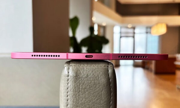 Loa stereo kép trên iPad A16 cho âm lượng lớn, rõ ràng và ít bị rè