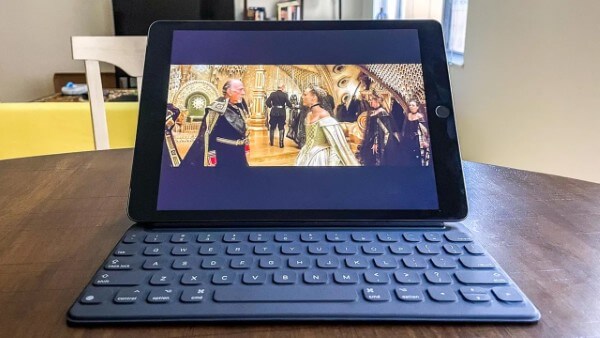 iPad thế hệ 9 trang bị màn hình Retina 10.2 inch với độ phân giải 2160 x 1620 pixel