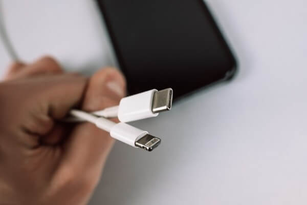 Apple chuyển sang sử dụng USB-C trên iPhone từ tháng 9/2023